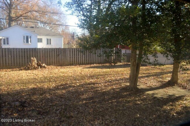 Building Photo - 305 N Hubbards Ln