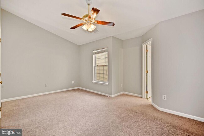 Building Photo - 20413 Elm Grove Terrace