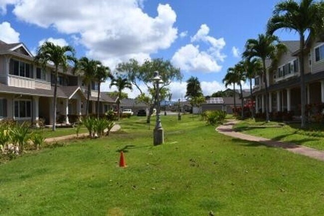 Building Photo - Spinnaker Place - Ewa Beach 3br/2.5ba Town...