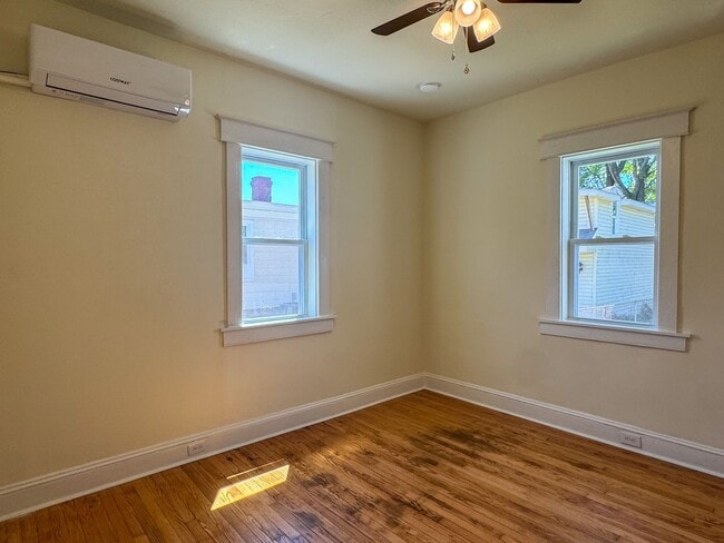 Building Photo - 1014 Hamilton Ave