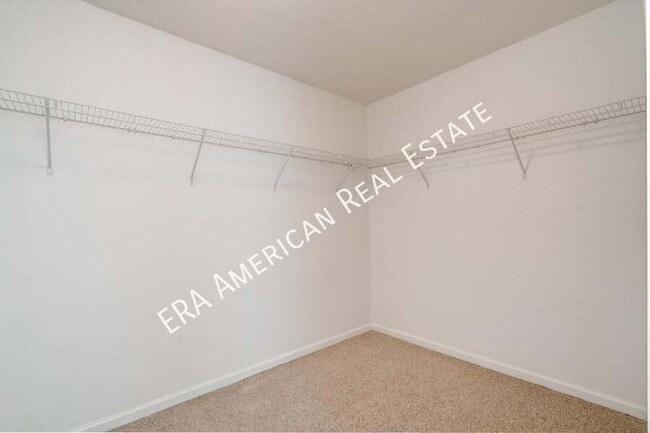 Building Photo - 4907 Kensington Ln