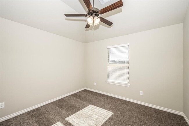 Building Photo - Beautiful Coeur D'Alene/Yukon