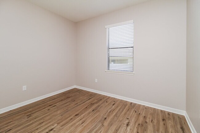 Building Photo - 4516 Manica Dr