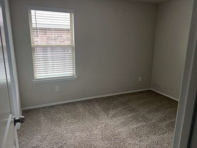 Building Photo - 14537 Montclair Way