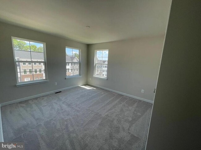 Building Photo - 2244 Barhill Wy