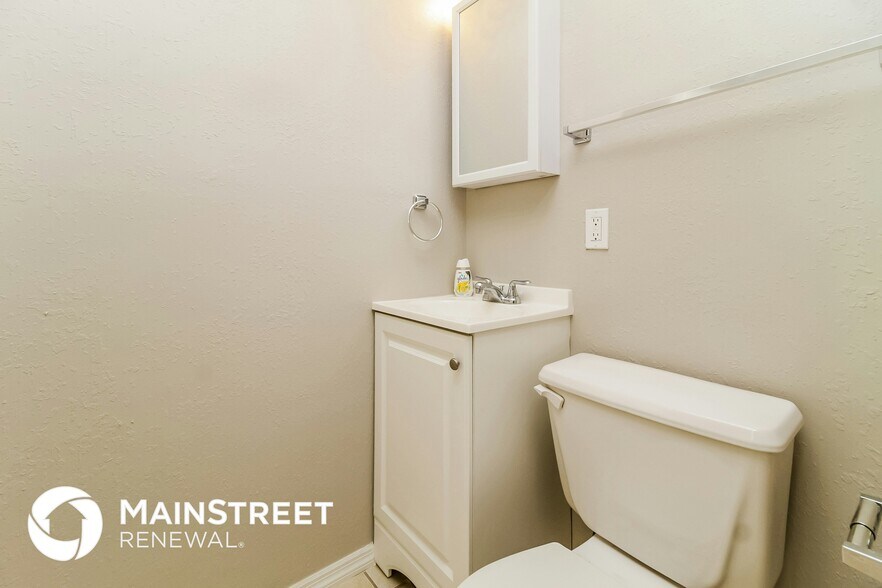 Building Photo - 865 Rich Dr