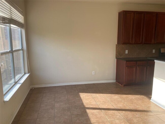 Building Photo - 15411 Redbud Dale Ct