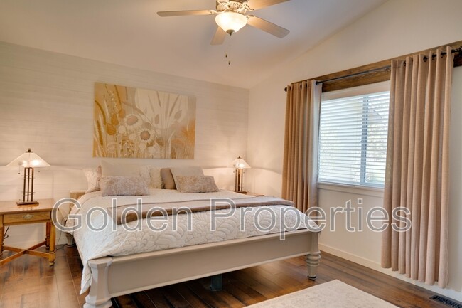 Building Photo - 169 Ironwood Dr