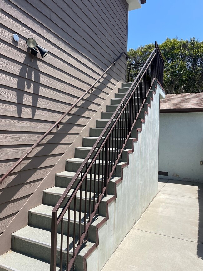 Building Photo - 1959 20th St