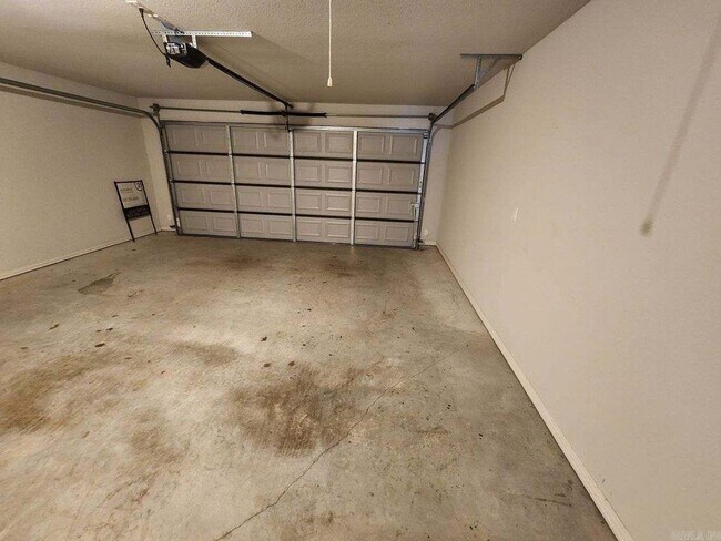 Building Photo - 1618 Lil Larry Dr