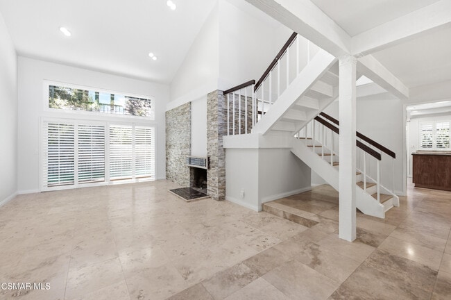 Building Photo - 681 Triunfo Canyon Rd