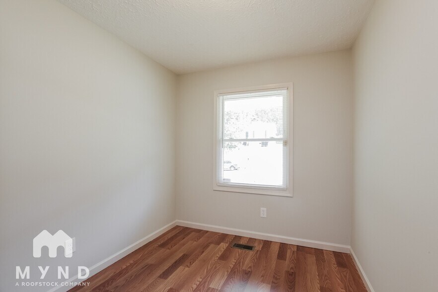Building Photo - 7610 Denon Hills Dr