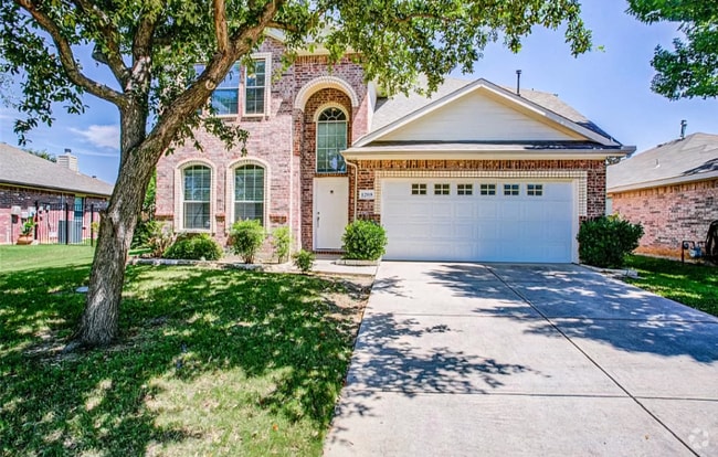 Building Photo - 1208 Shamrock Dr