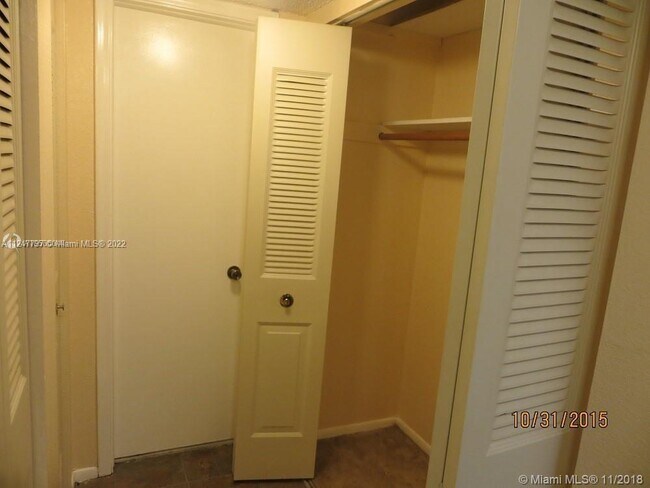 Building Photo - 7900 Camino Cir