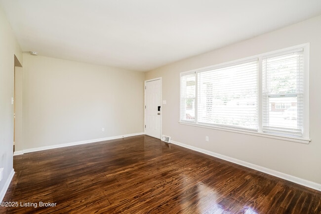 Building Photo - 4401 Charlotte Ann Dr