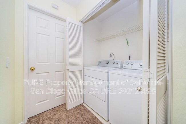 Building Photo - 31977 Arlington Cir