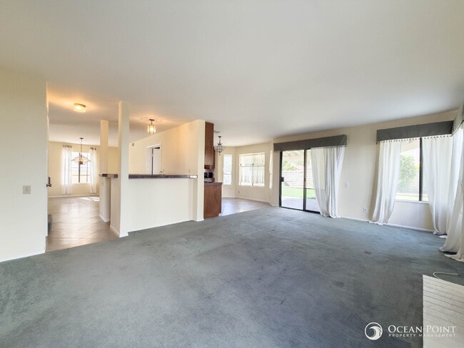 Building Photo - 4 Bedroom Home for Rent in Moorpark!