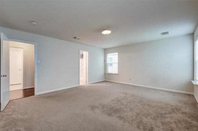 Building Photo - 18118 Hammondsport Ln