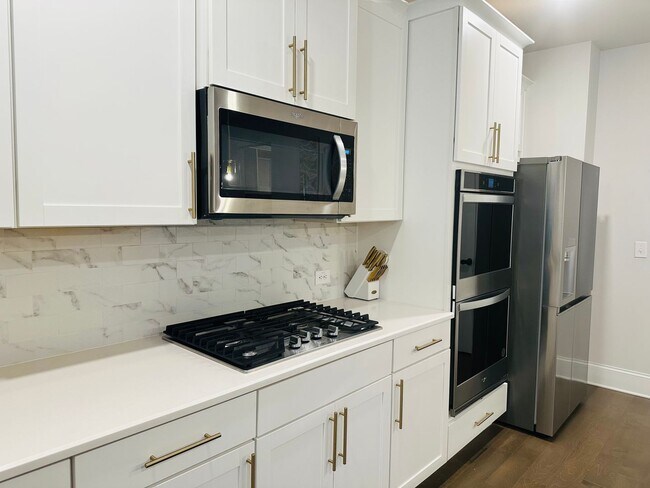 Building Photo - 603 Skye Ct