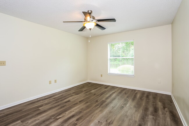 Building Photo - 11141 Coldfield Dr
