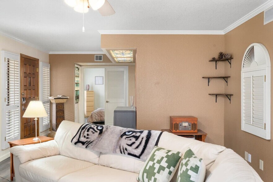 Building Photo - 8314 N 21st Dr