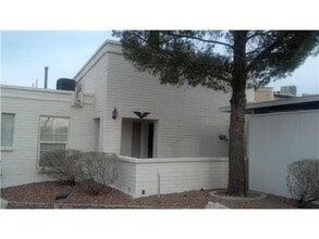 Building Photo - 15000 Ashford St