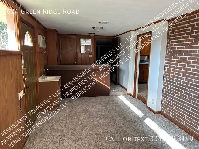 Building Photo - 624 Green Ridge Rd