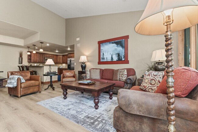 Building Photo - 2905 Mountaineer Cir