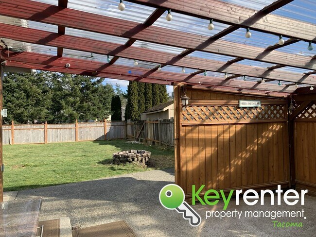 Building Photo - Beautiful 3Bed/2Bath Puyallup House!