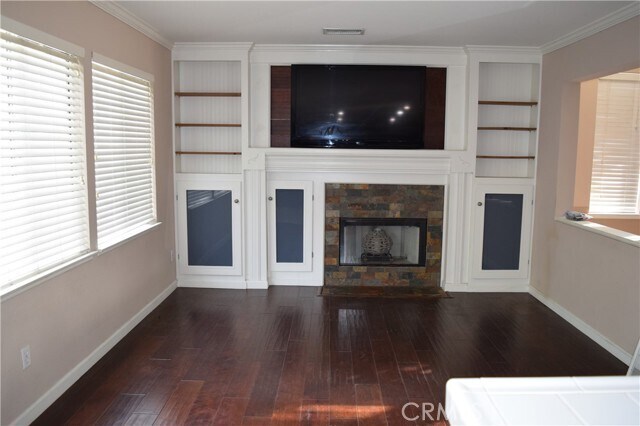 Building Photo - 573 E Stephanie Dr