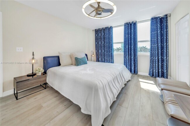 Building Photo - 2080 S Ocean Dr