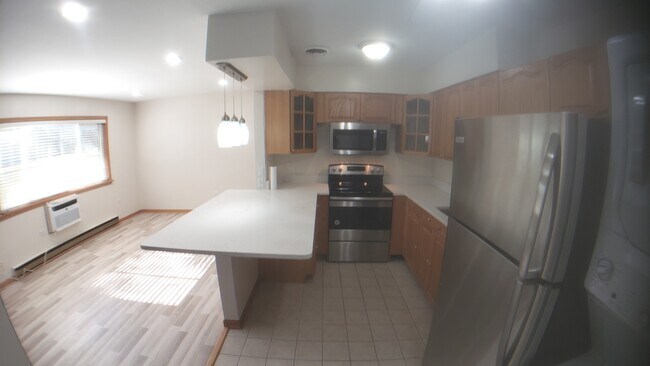 Building Photo - 1130 Dunlop Ave