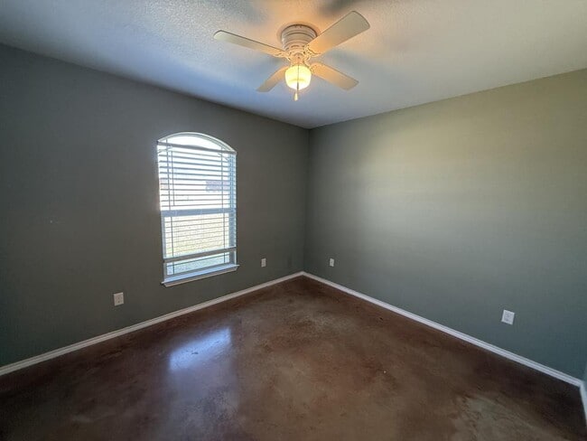 Building Photo - 3202 Rockwall Dr