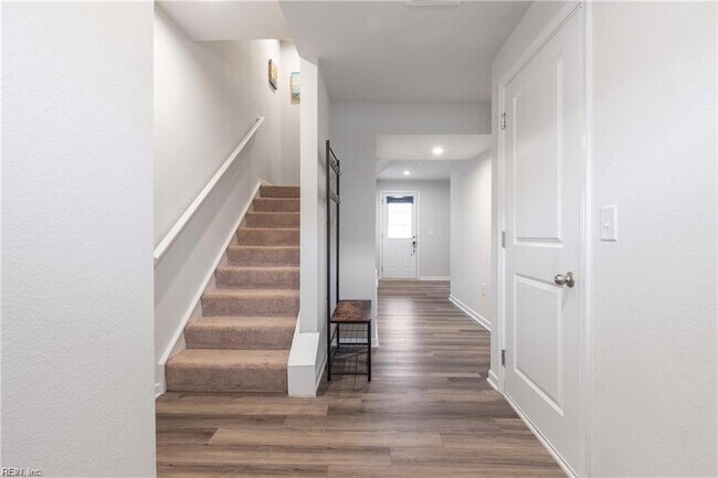 Building Photo - 41 Cecelia Way