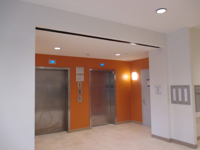 Building Photo - The Prelude