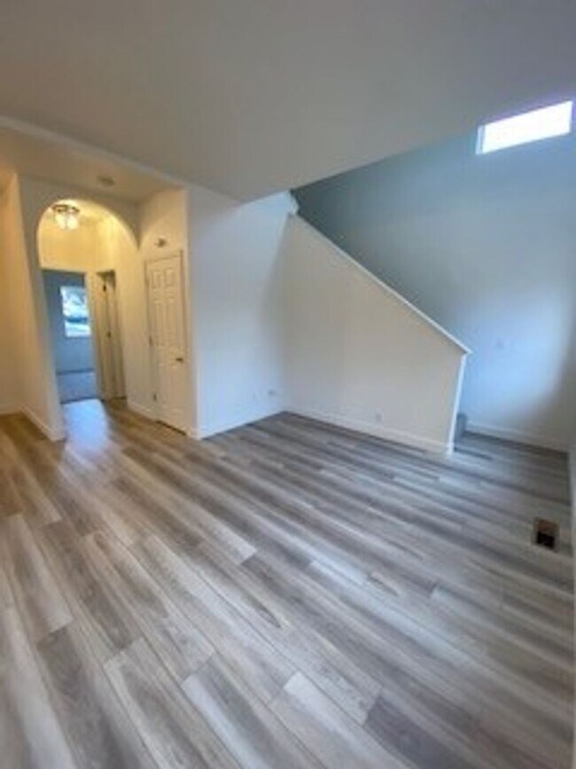 Building Photo - 3569 Mashie Court