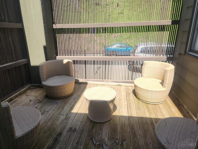 Building Photo - 399 Oregon St