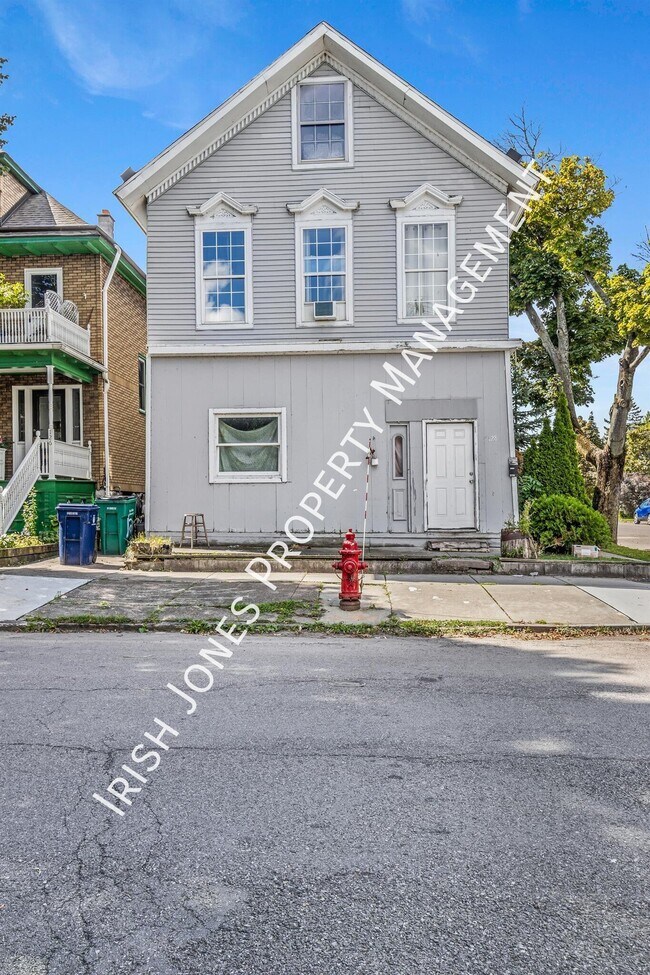 Building Photo - 128 Normal Ave