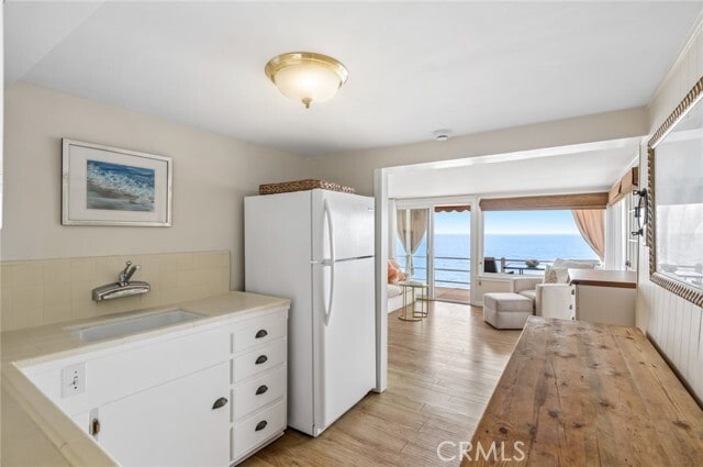 Building Photo - 1139 Gaviota Dr
