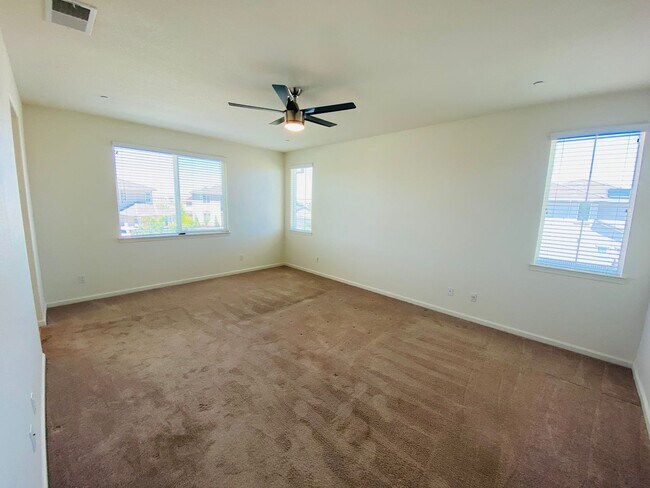 Building Photo - Gorgeous Corner Home