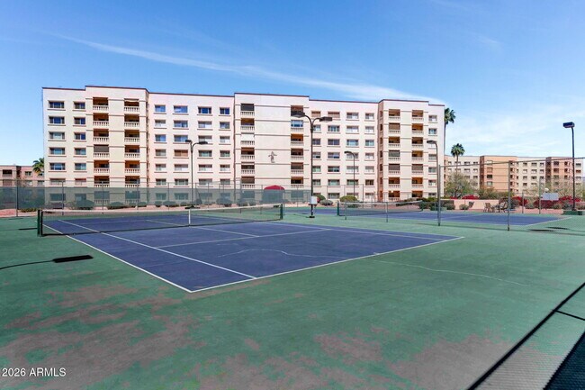 Building Photo - 7950 E Camelback Rd