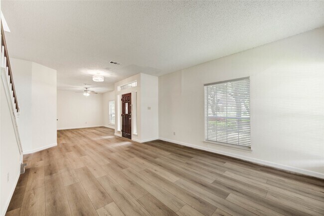 Building Photo - 2338 Bent River Dr