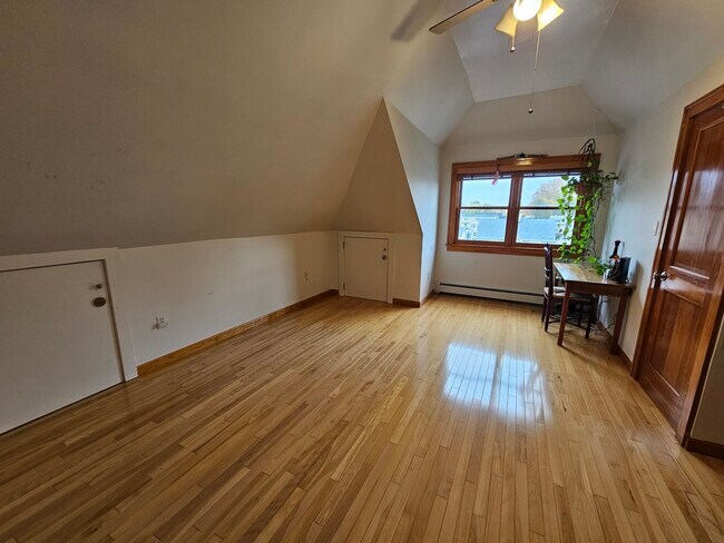 Building Photo - 29 Argyle Ave