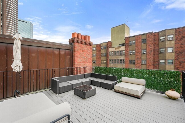 Building Photo - 65 St Botolph St