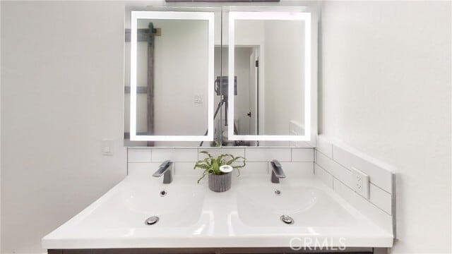 Building Photo - 1030 W MacArthur Blvd