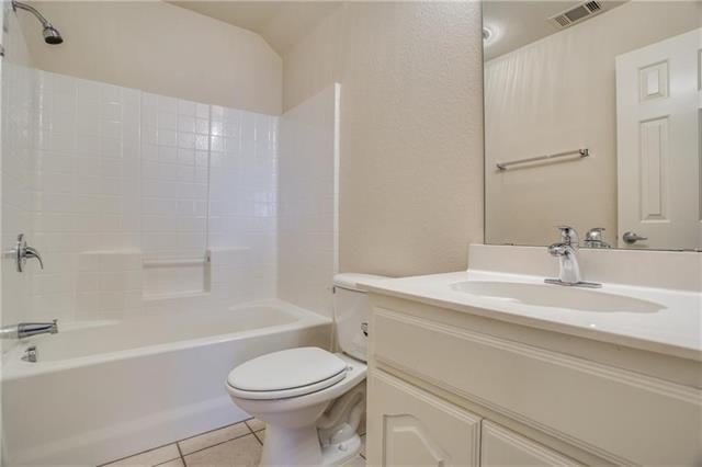 Building Photo - 4740 Poplar Ridge Dr