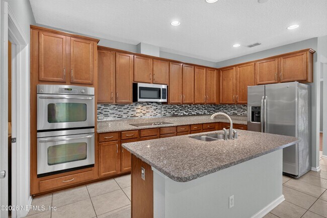 Building Photo - 13685 Goodson Pl