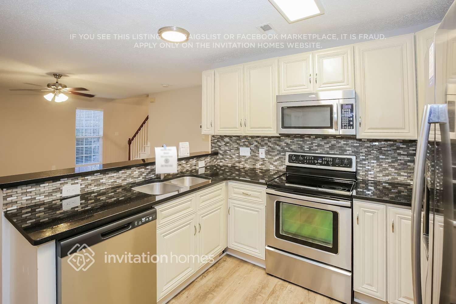 Building Photo - 9626 Green Apple Dr