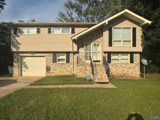 Primary Photo - 3813 NW Millbrae Dr