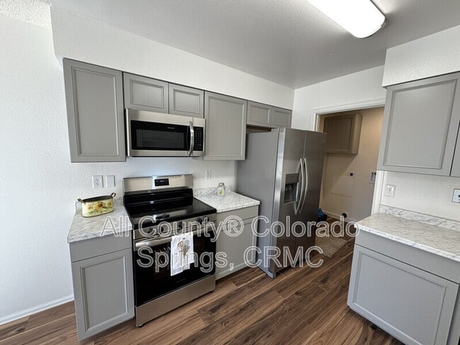 Building Photo - 2713 Hearthwood Ln
